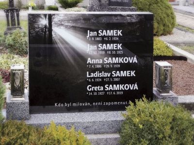 Lápida de vidrio con garantía de color de 100 años en exteriores