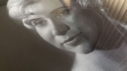 Lápida de vidrio con garantía de durabilidad del color de 100 años en exteriores